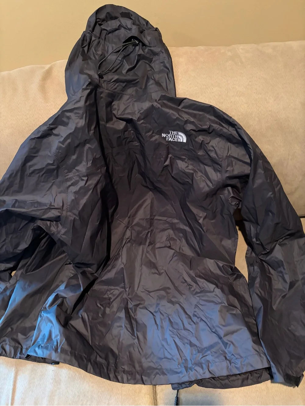 The North Face Men’s Venture 2 Hooded Rain Jacket - size Medium